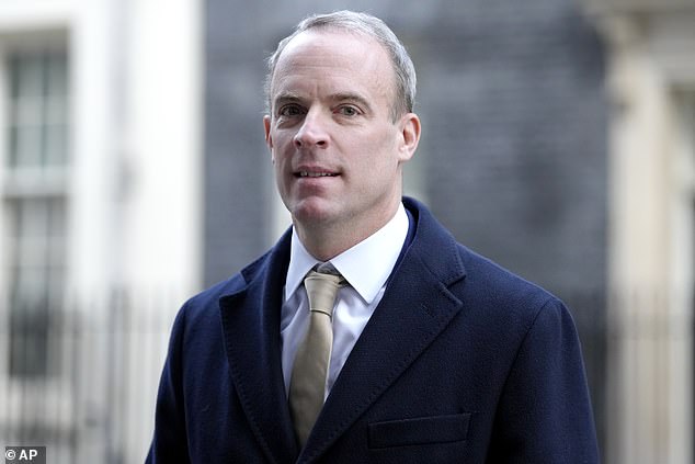 Ministerial Veto: Royal Honors Denied To Asylum Volunteers Ministerial Veto: Royal Honors Denied To Asylum Volunteers