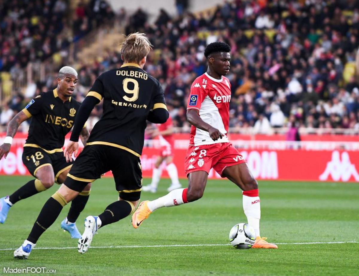 Monaco - Nice: L'Équipe Sélectionnée Monaco - Nice: L'Équipe Sélectionnée