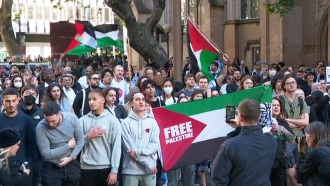 Music Industry Supports Queensland Award Winner Amid Palestine Controversy Music Industry Supports Queensland Award Winner Amid Palestine Controversy