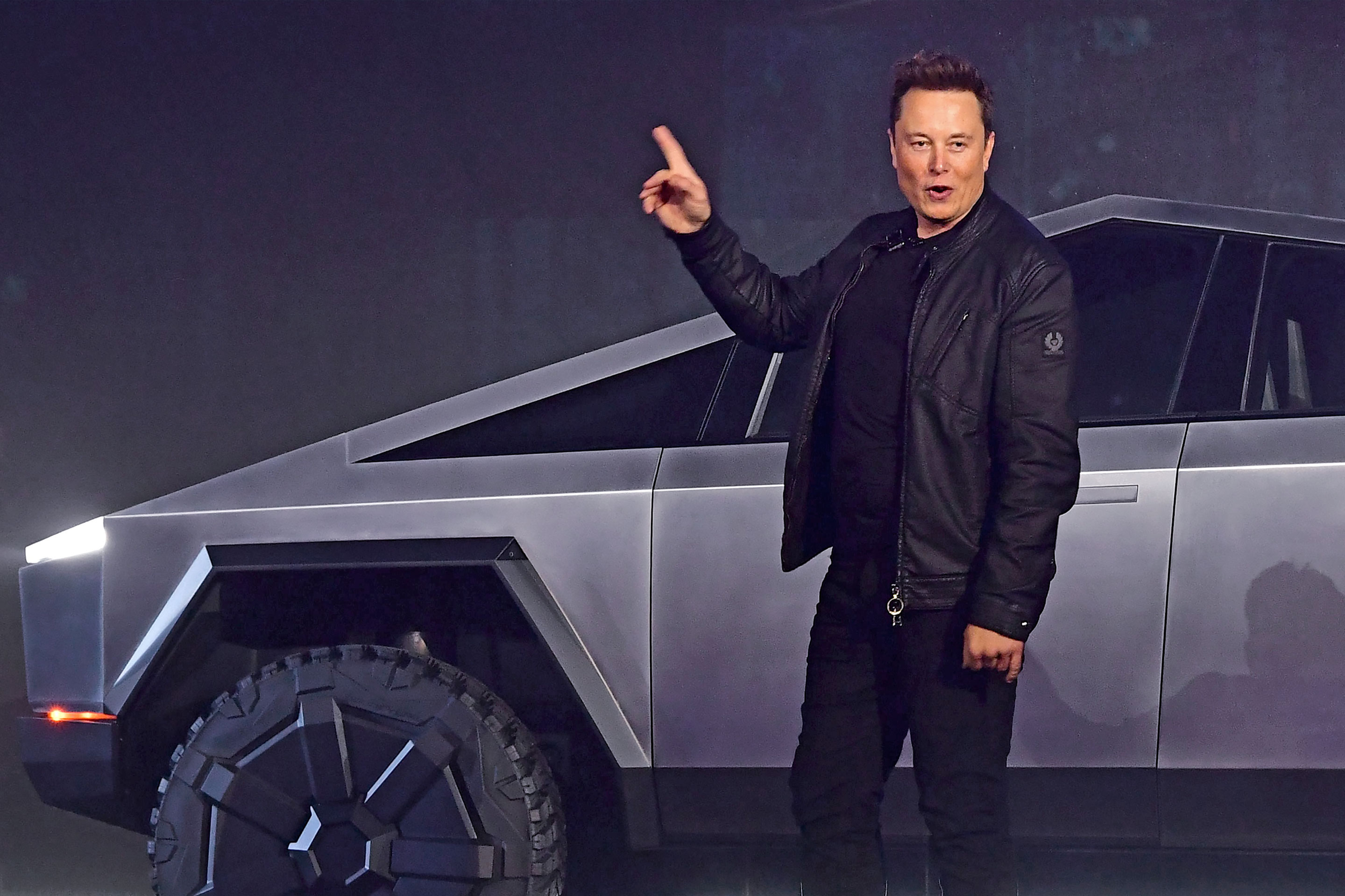 Musk's Future: Tesla CEO Role Confirmed, Political Retreat Planned Musk's Future: Tesla CEO Role Confirmed, Political Retreat Planned