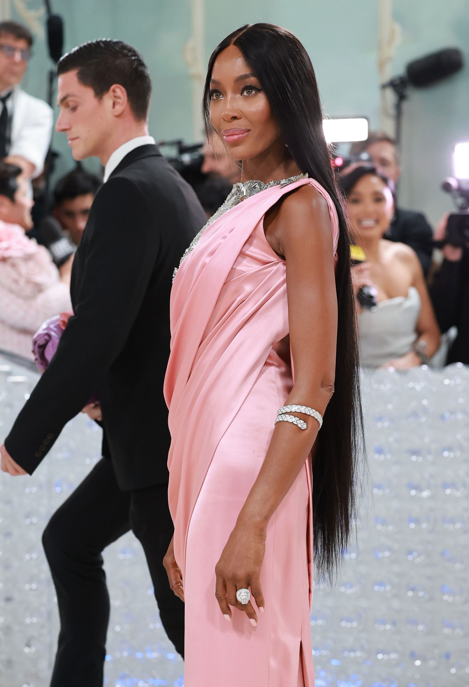 Naomi Campbell Met Gala Ban: Feud With Anna Wintour? Naomi Campbell Met Gala Ban: Feud With Anna Wintour?