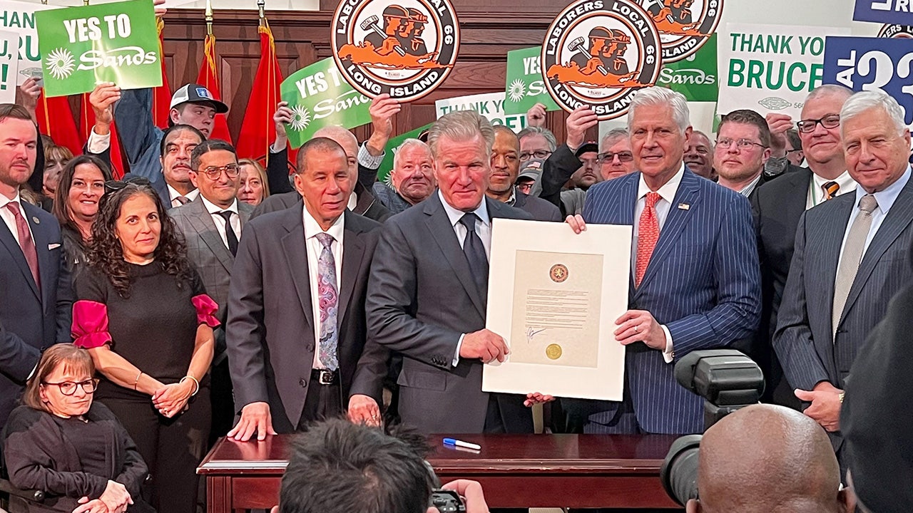 Nassau Coliseum Casino Plan Scrapped By Las Vegas Sands Nassau Coliseum Casino Plan Scrapped By Las Vegas Sands