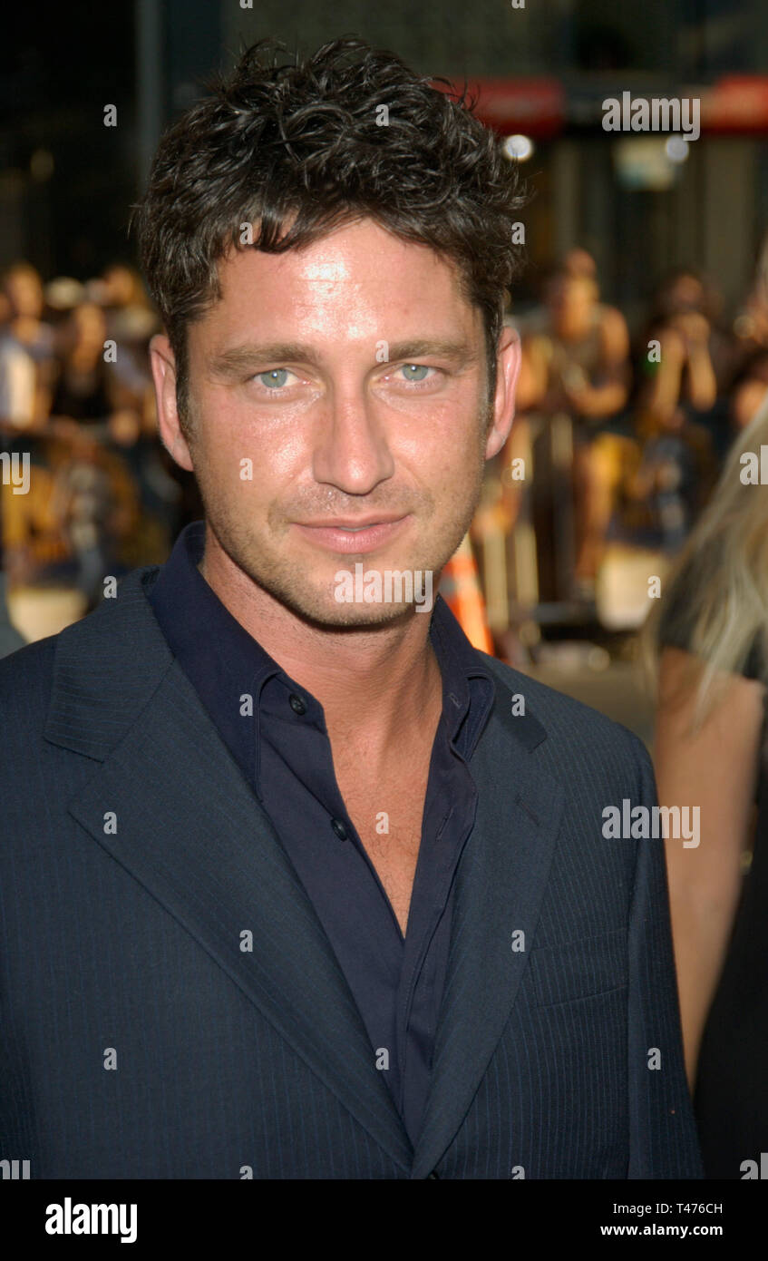 Nepotism In Hollywood: Actress Poses With Gerard Butler Nepotism In Hollywood: Actress Poses With Gerard Butler