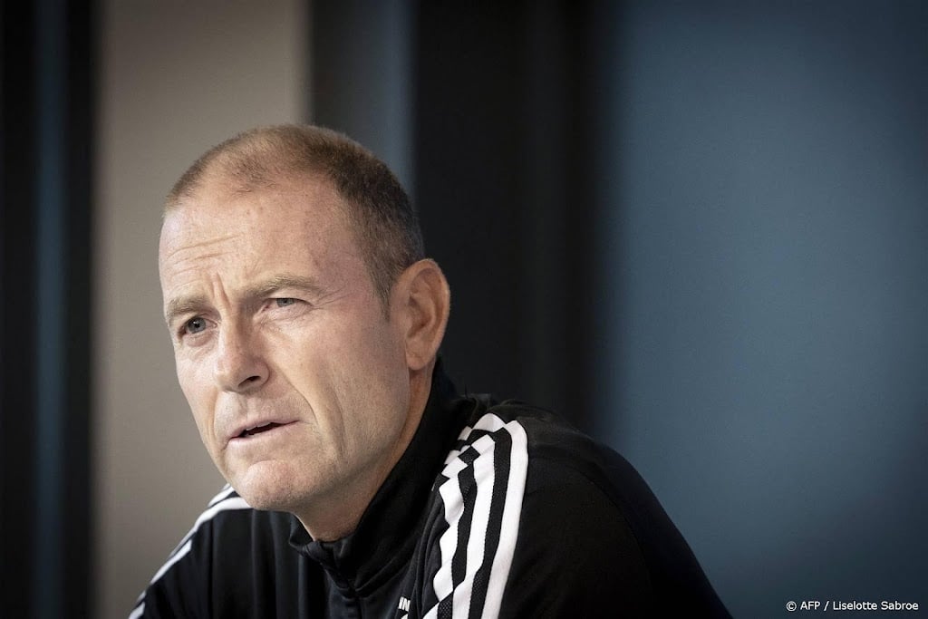 Nieuwe Trainer Gezocht: Augsburg Ontslaat Jess Thorup Nieuwe Trainer Gezocht: Augsburg Ontslaat Jess Thorup