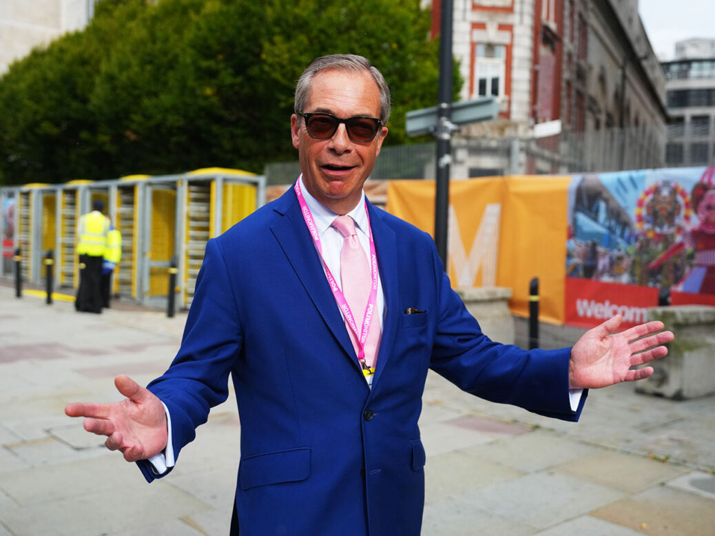 Nigel Farage's Shrewsbury Visit: Flat Cap, G&T, And Attack On Conservative Road Plans Nigel Farage's Shrewsbury Visit: Flat Cap, G&T, And Attack On Conservative Road Plans