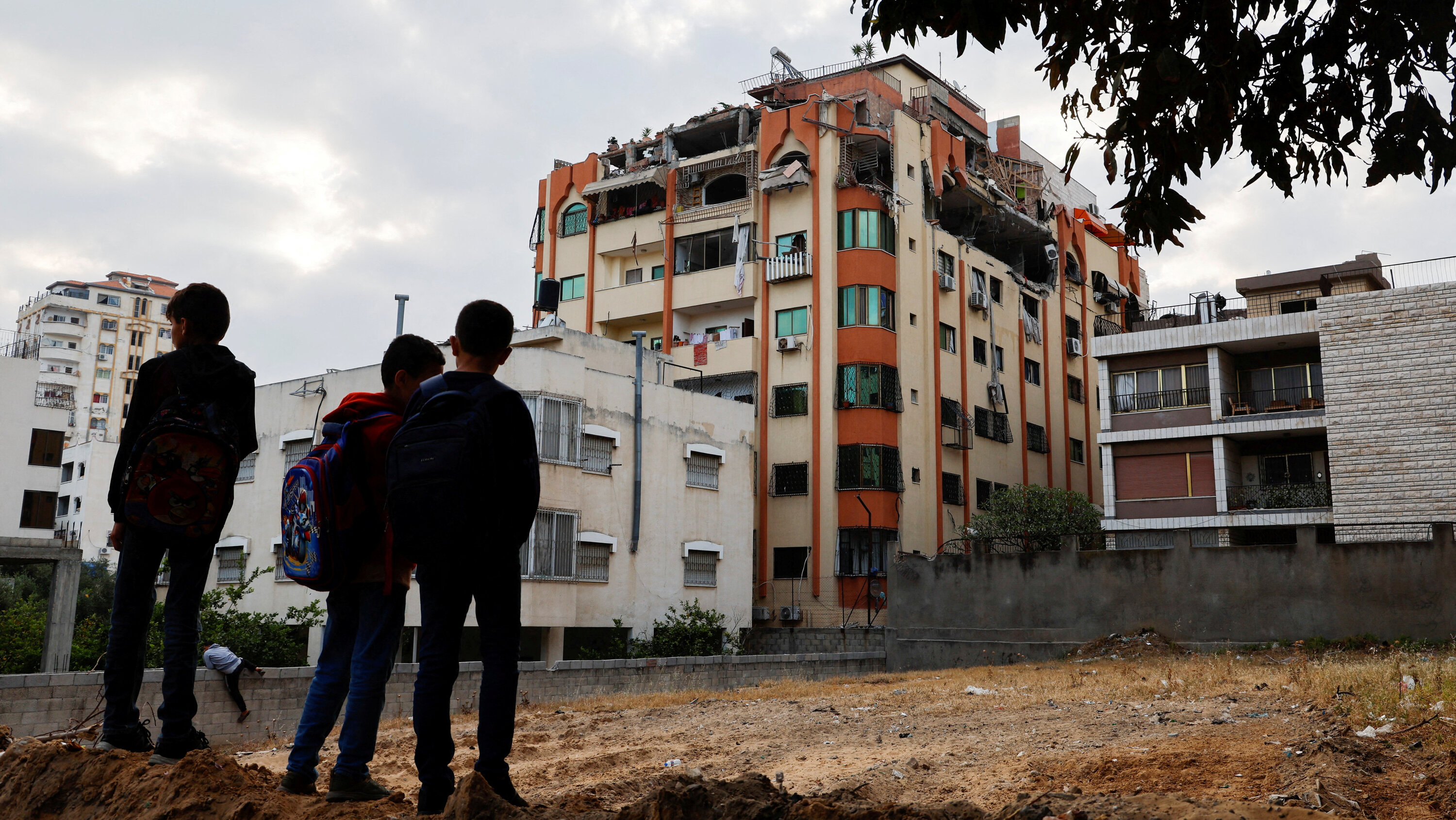 Nine Children Of Gaza Doctor Killed: Devastating Israeli Airstrike Nine Children Of Gaza Doctor Killed: Devastating Israeli Airstrike
