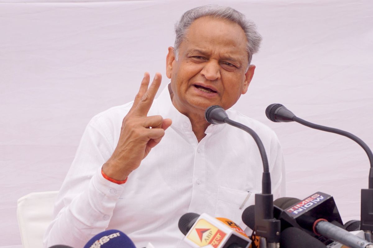 NRC Update: Assam Chief Minister Targets Aadhaar Cardholders Outside Registry NRC Update: Assam Chief Minister Targets Aadhaar Cardholders Outside Registry