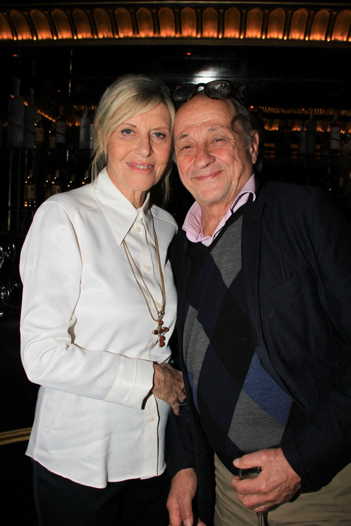 Nuits-Saint-Georges : Philippe Candeloro Et Chantal Ladesou Participent À La Vente Des Vins Nuits-Saint-Georges : Philippe Candeloro Et Chantal Ladesou Participent À La Vente Des Vins