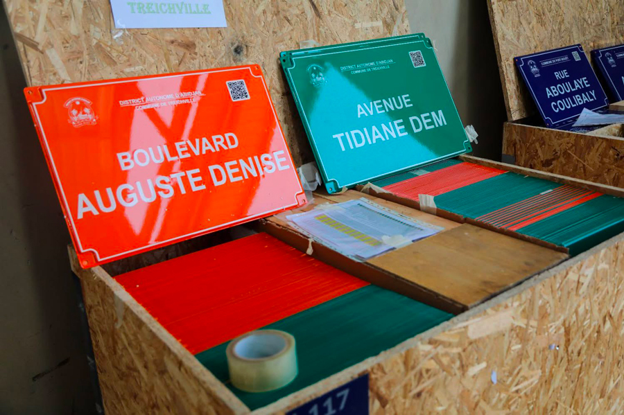 Numérotation Des Bâtiments À Abidjan : Guide Du Projet D'Adressage Numérotation Des Bâtiments À Abidjan : Guide Du Projet D'Adressage