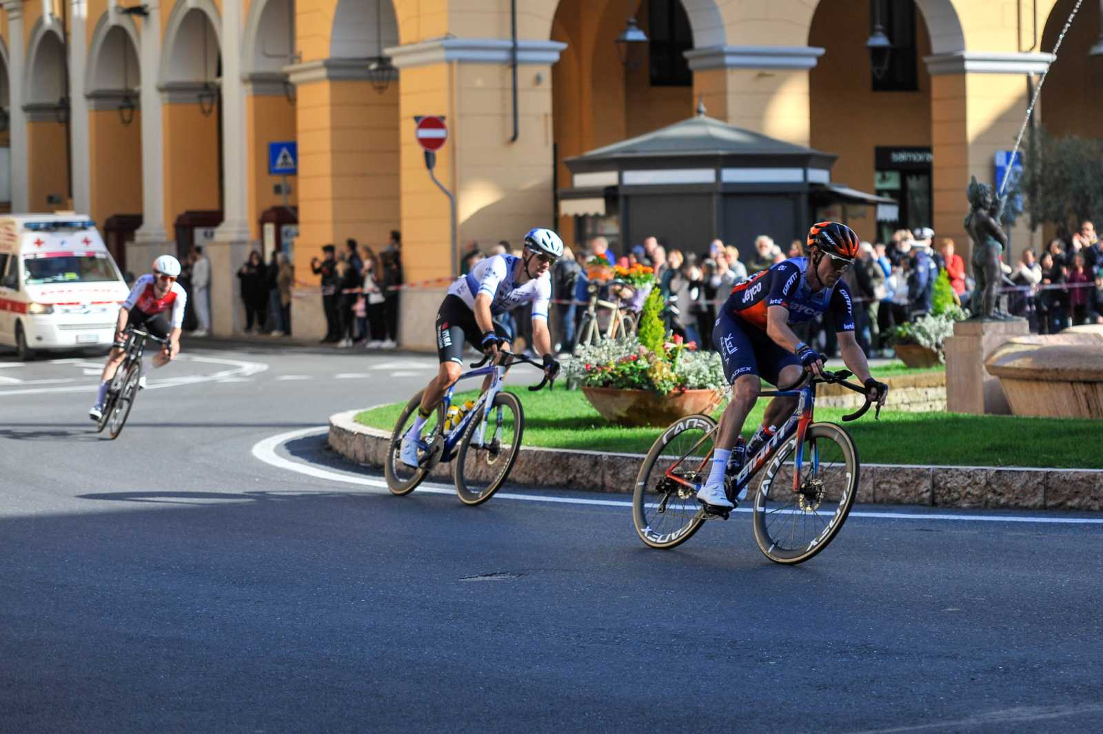 Orari Di Passaggio Milano-Sanremo 2025 E Sanremo Women In Provincia Di Imperia Orari Di Passaggio Milano-Sanremo 2025 E Sanremo Women In Provincia Di Imperia