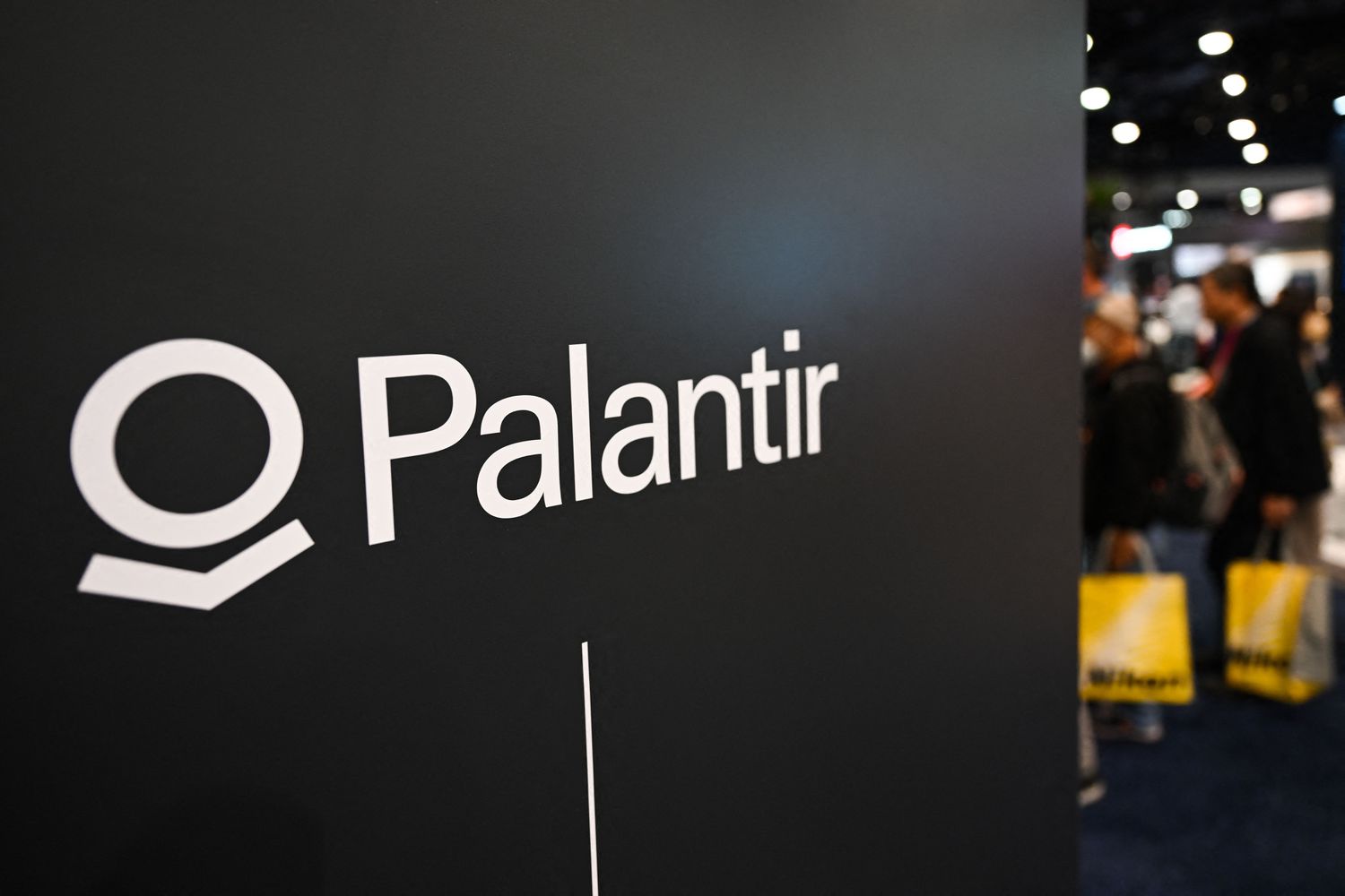 Palantir Stock: Wall Street's Unanimous Verdict And Your Investment Decision Before May 5th Palantir Stock: Wall Street's Unanimous Verdict And Your Investment Decision Before May 5th