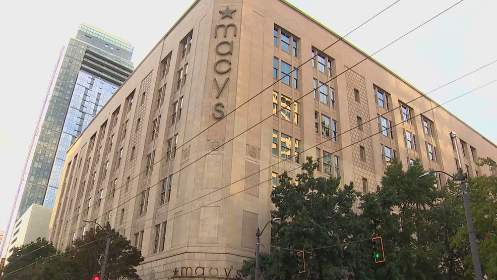 PCC's Downtown Seattle Store Reopening: A New Concept For Urban Shoppers PCC's Downtown Seattle Store Reopening: A New Concept For Urban Shoppers