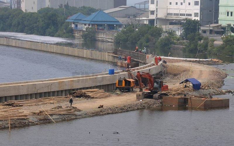 Pembahasan Proyek Giant Sea Wall Oleh Menko AHY: Kapan Dimulai? Pembahasan Proyek Giant Sea Wall Oleh Menko AHY: Kapan Dimulai?