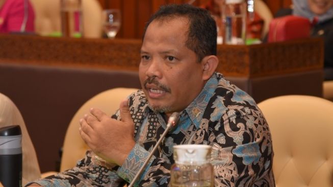 Pembangunan Giant Sea Wall: Solusi Lindungi Warga Pesisir Dari Bencana? Pembangunan Giant Sea Wall: Solusi Lindungi Warga Pesisir Dari Bencana?