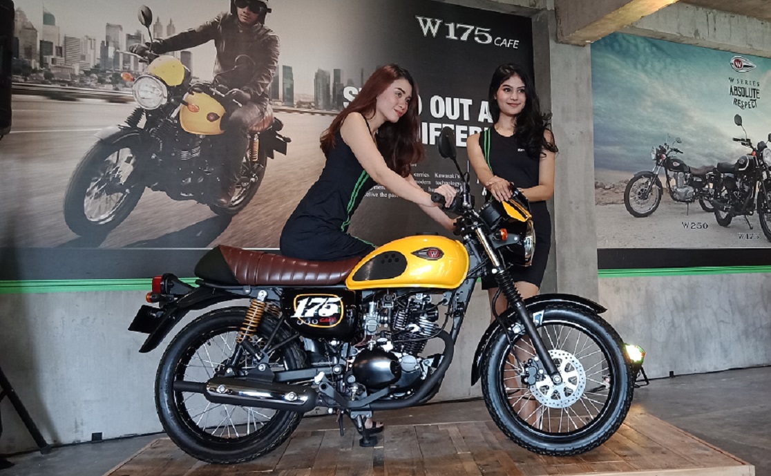 Perbandingan Spesifikasi: Kawasaki W175 Dan Honda ST125 Dax Perbandingan Spesifikasi: Kawasaki W175 Dan Honda ST125 Dax