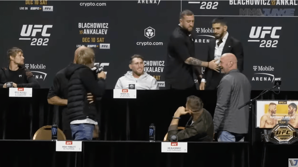Pimblett Vs. Chandler: Adesanya's Endorsement Of A Deserved Fight Pimblett Vs. Chandler: Adesanya's Endorsement Of A Deserved Fight