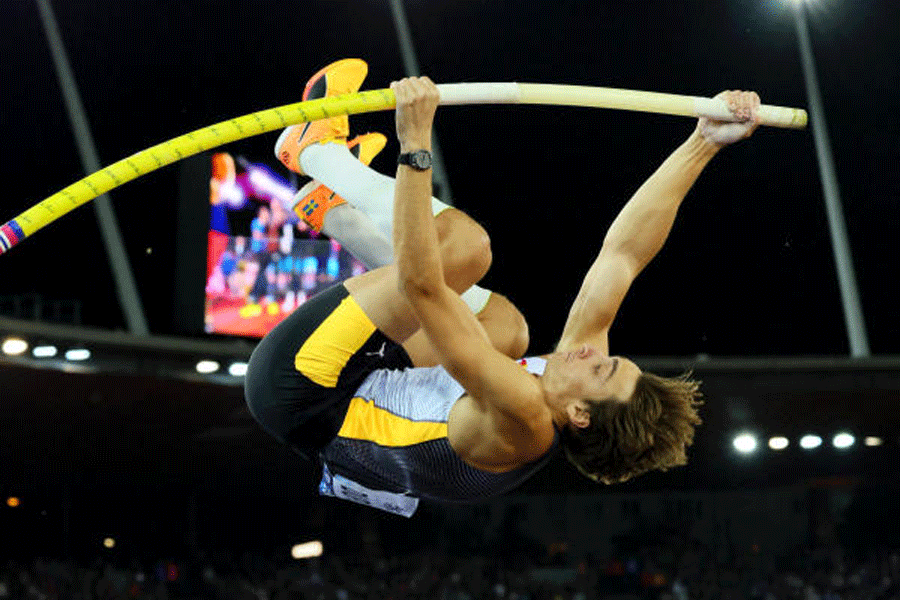 Pole Vault Powerhouse: Duplantis' Performance At The Diamond League Pole Vault Powerhouse: Duplantis' Performance At The Diamond League