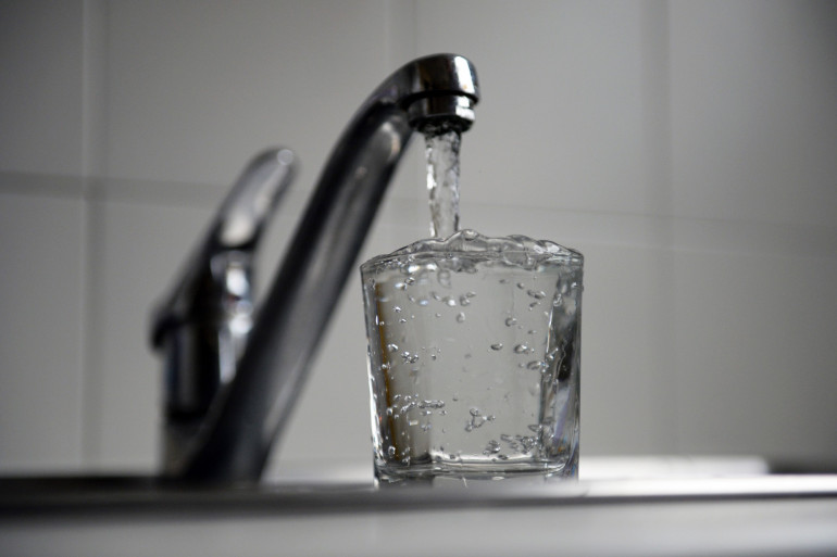 Pollution De L'eau Du Robinet : Est-il Possible De La Filtrer Efficacement ? Pollution De L'eau Du Robinet : Est-il Possible De La Filtrer Efficacement ?