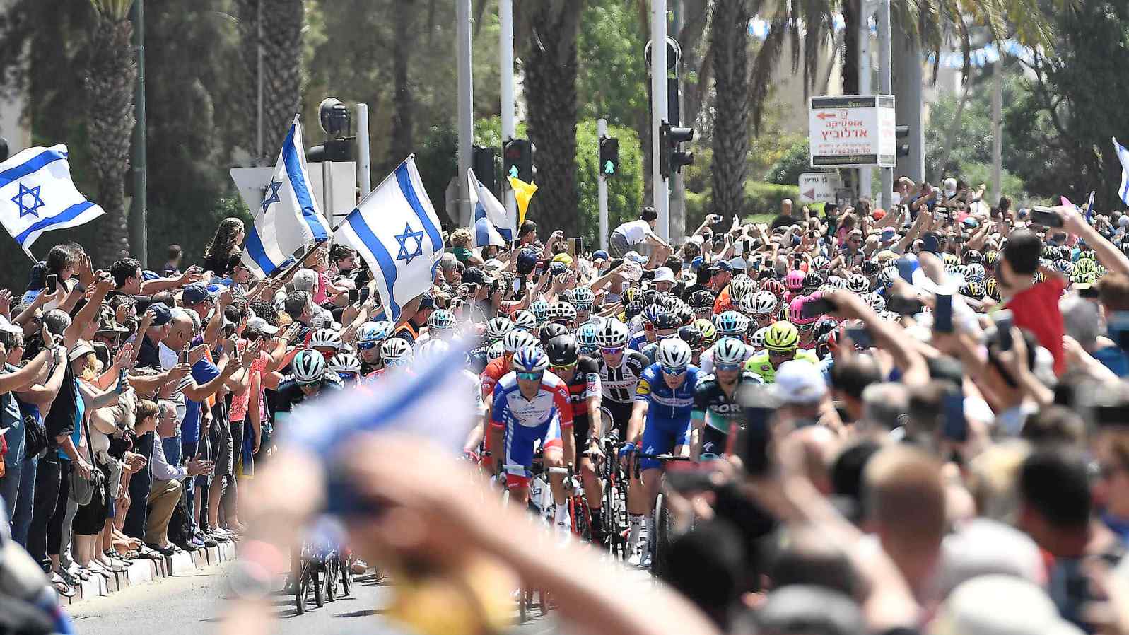 Pope Leo XIV To Greet Giro D'Italia Cyclists At The Vatican Pope Leo XIV To Greet Giro D'Italia Cyclists At The Vatican