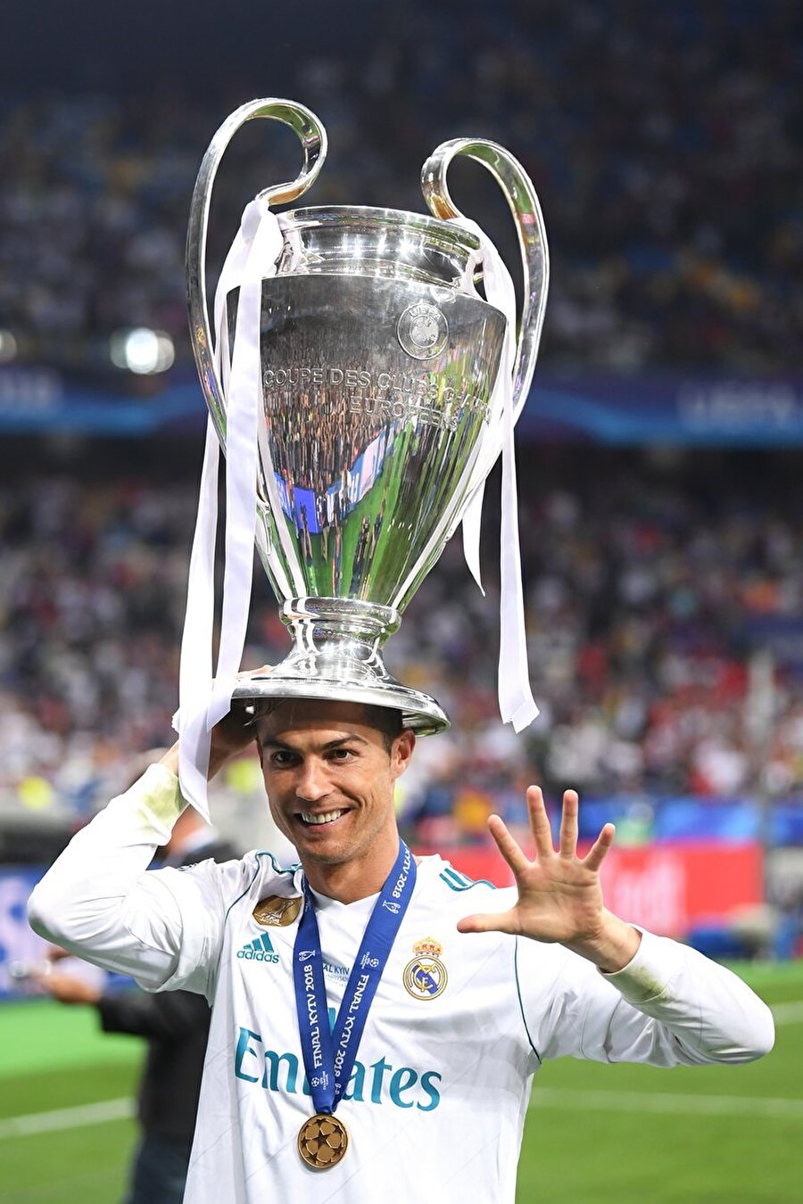 Portekiz Kampı: Ronaldo'nun Şaşkınlığı Ve Fenerbahçe Bağlantısı Portekiz Kampı: Ronaldo'nun Şaşkınlığı Ve Fenerbahçe Bağlantısı
