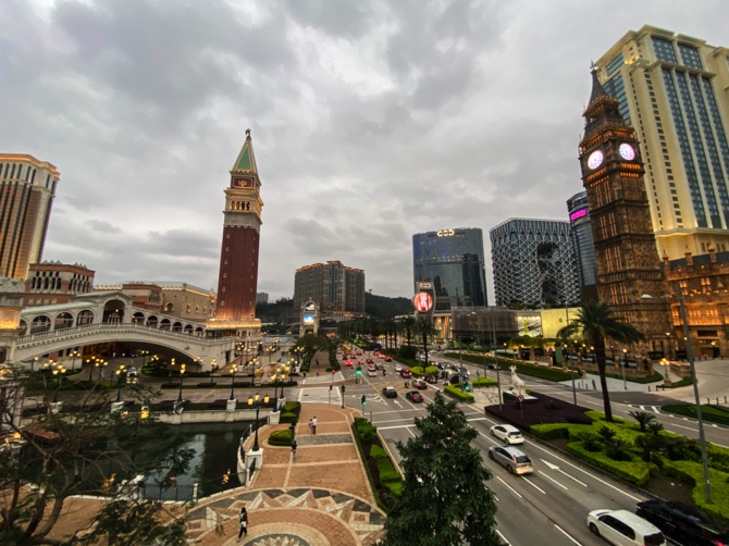 Positive Surprise: Macau Gaming Revenue Defies Expectations Ahead Of Golden Week Positive Surprise: Macau Gaming Revenue Defies Expectations Ahead Of Golden Week