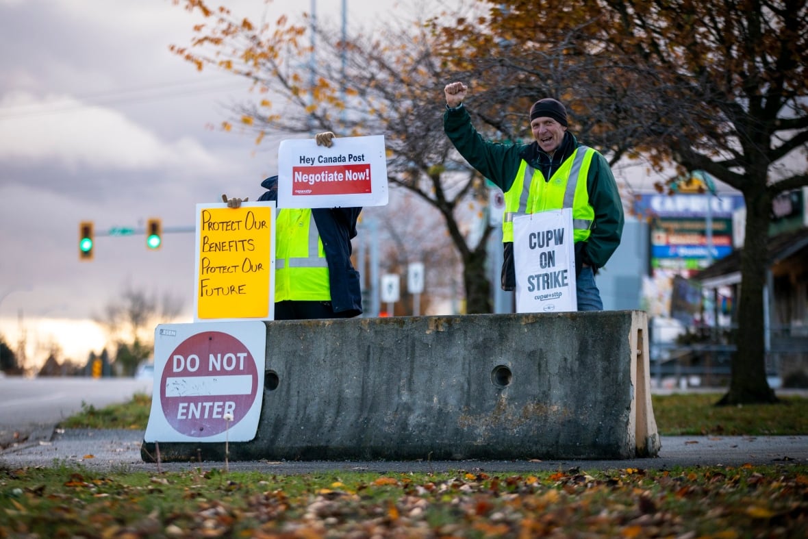 Potential Canada Post Strike: Latest Developments And Contract Offers Potential Canada Post Strike: Latest Developments And Contract Offers