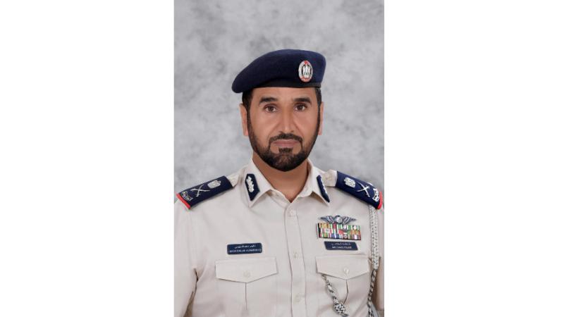 قائد عام شرطة أبوظبي يهنئ منسوبيه ويتفقد جهودهم في حفظ الأمن قائد عام شرطة أبوظبي يهنئ منسوبيه ويتفقد جهودهم في حفظ الأمن