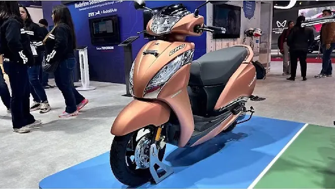 ₹1/किमी से कम रनिंग कॉस्ट: TVS Jupiter CNG की सवारी करें ₹1/किमी से कम रनिंग कॉस्ट: TVS Jupiter CNG की सवारी करें