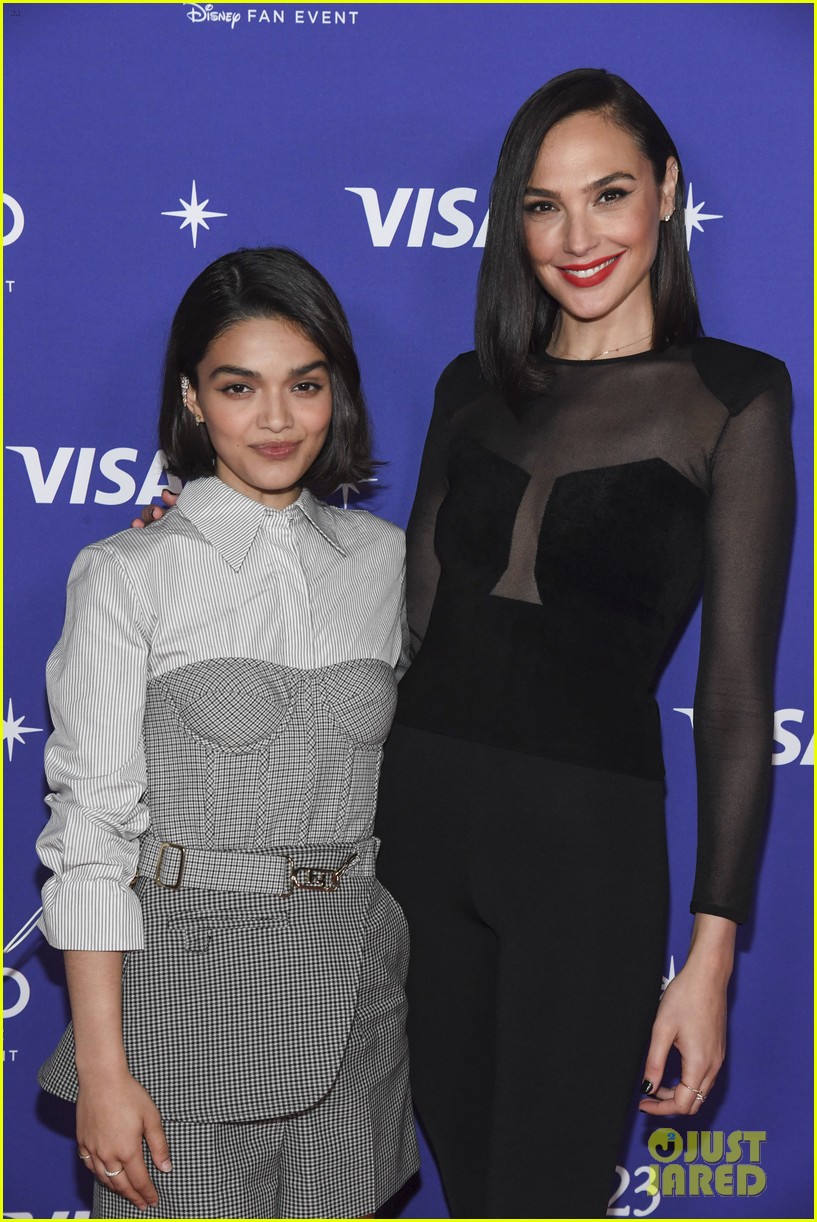 Rachel Zegler Attends Snow White Spain Premiere: Gal Gadot's Absence Explained Rachel Zegler Attends Snow White Spain Premiere: Gal Gadot's Absence Explained