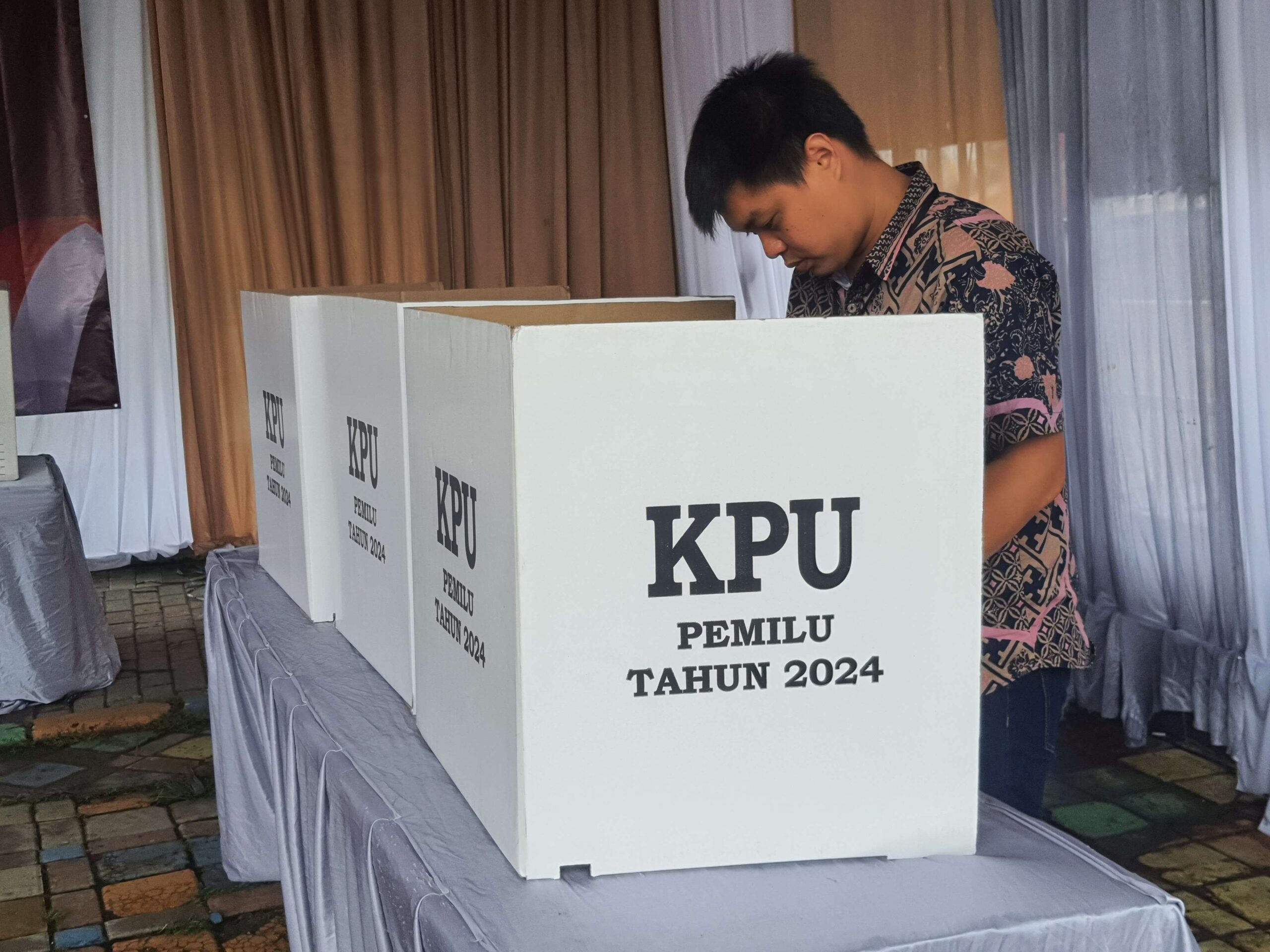 Raih Satu Kursi Senayan: NasDem Bali Tunda Rencana Kedai Kopi Raih Satu Kursi Senayan: NasDem Bali Tunda Rencana Kedai Kopi