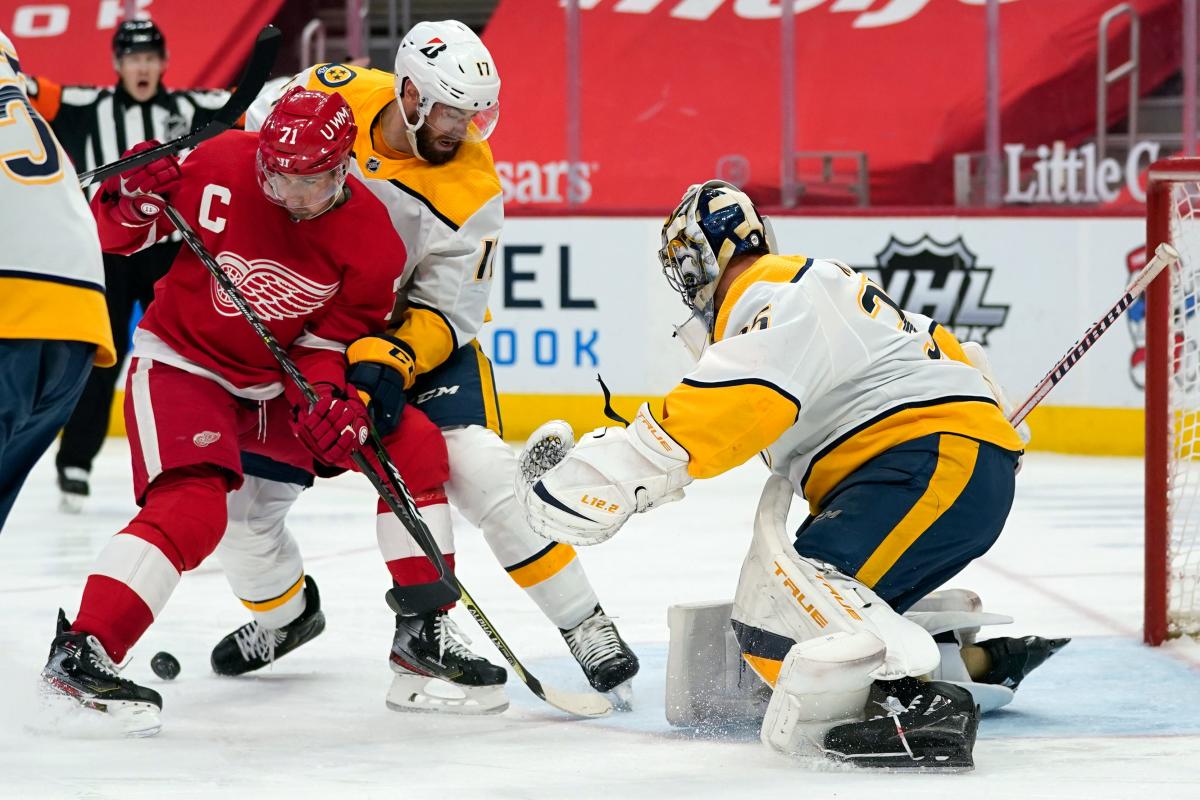 Red Wings Suffer Setback: 6-3 Defeat Dashes Playoff Dreams Red Wings Suffer Setback: 6-3 Defeat Dashes Playoff Dreams