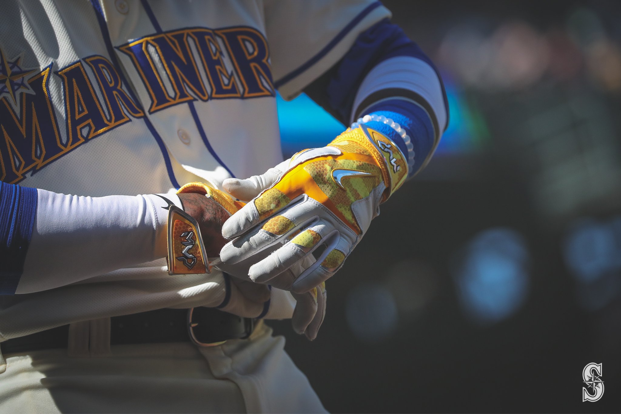 Reds Fall To Mariners In Tenth Inning Thriller Reds Fall To Mariners In Tenth Inning Thriller