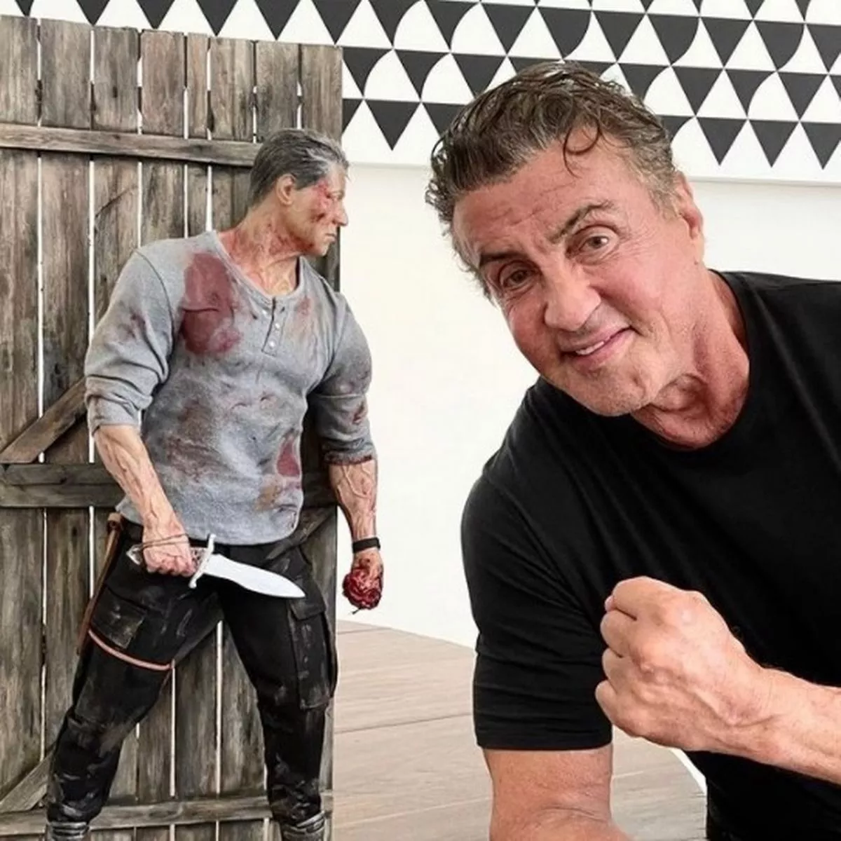 Rencontre Inattendue : Sylvester Stallone Visite Mon Atelier D'artiste Rencontre Inattendue : Sylvester Stallone Visite Mon Atelier D'artiste