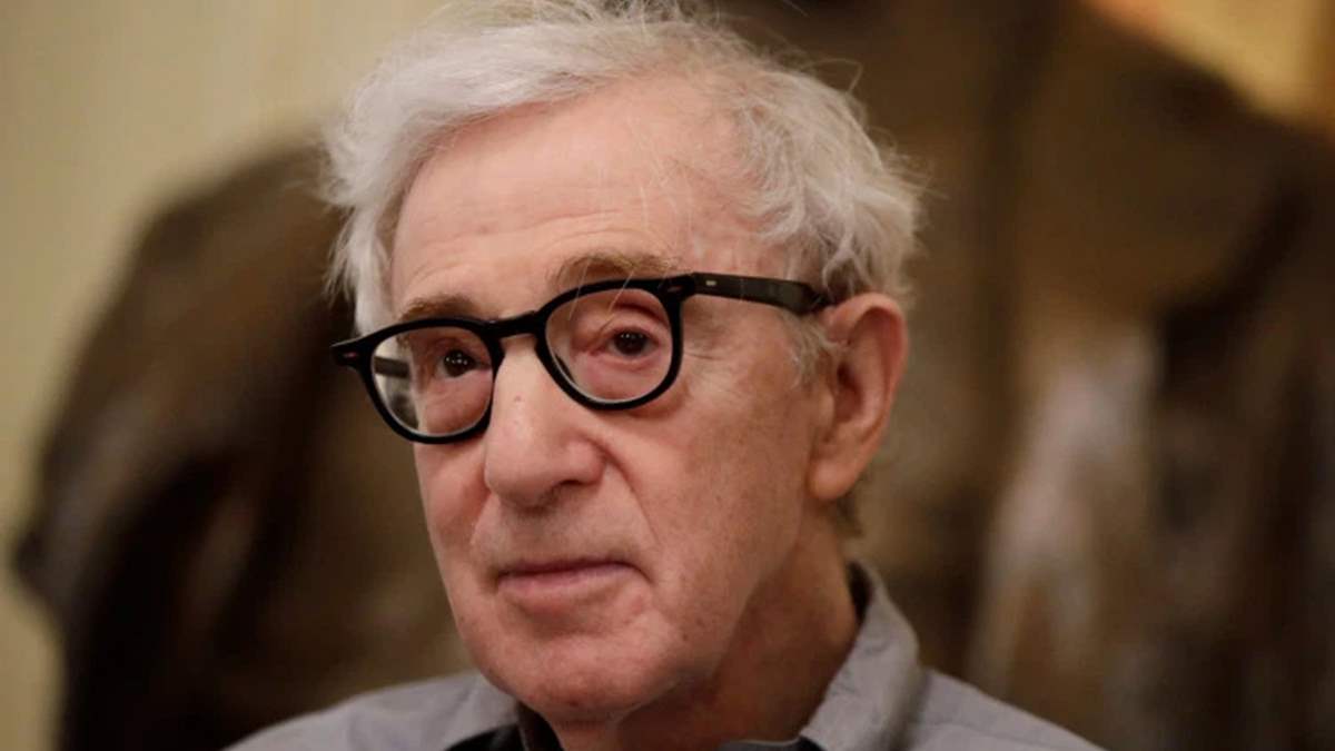 Resurfaced Allegations: Sean Penn's Public Support For Woody Allen Fuels Controversy Resurfaced Allegations: Sean Penn's Public Support For Woody Allen Fuels Controversy