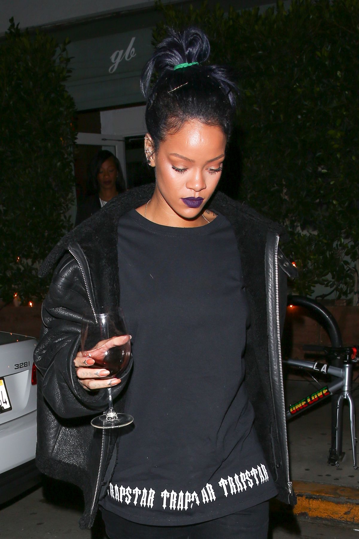 Rihanna Spotted Dining Alone At Reopened Giorgio Baldi Rihanna Spotted Dining Alone At Reopened Giorgio Baldi