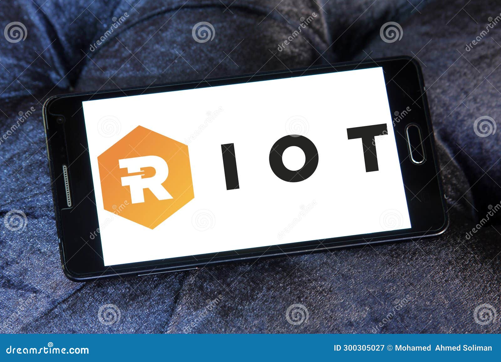 Riot Platforms (RIOT) And Coinbase (COIN): A Comparative Stock Analysis Riot Platforms (RIOT) And Coinbase (COIN): A Comparative Stock Analysis