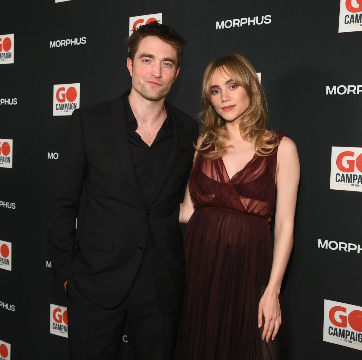 Robert Pattinson Rehearses New Role With Suki Waterhouse Robert Pattinson Rehearses New Role With Suki Waterhouse