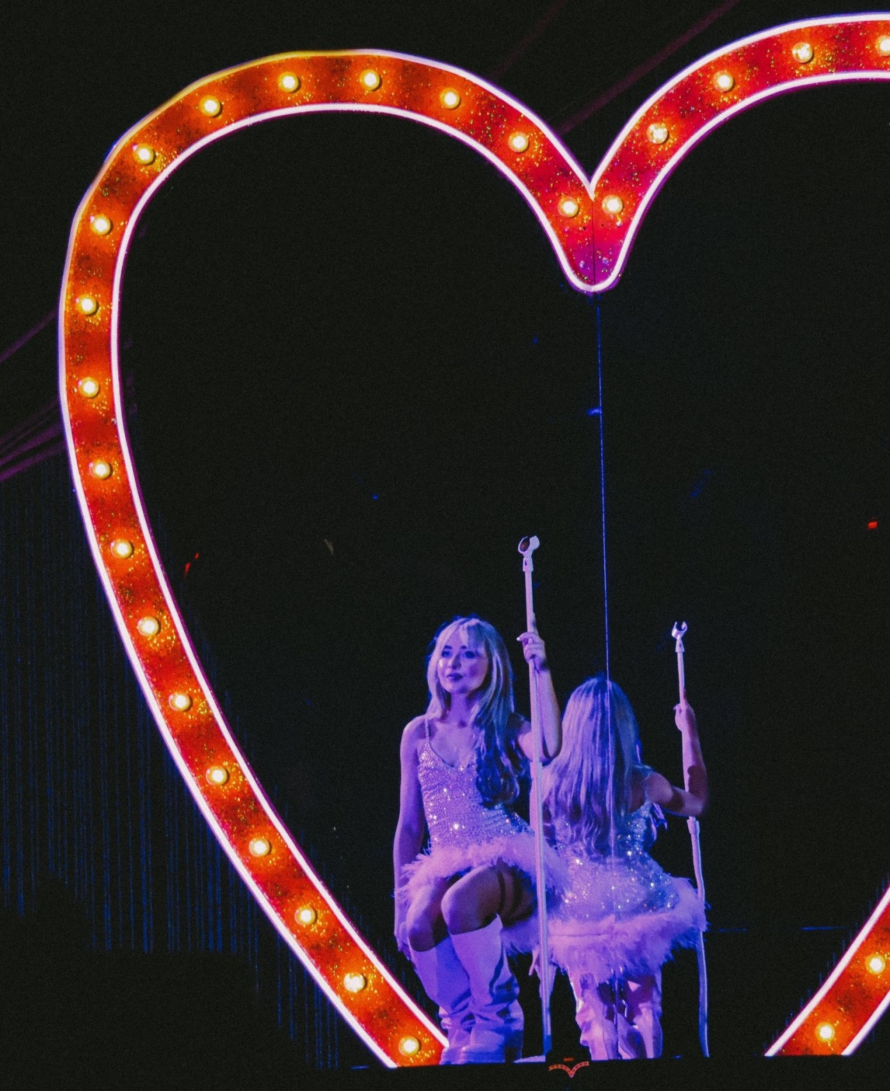 Sabrina Carpenter Brings Fresh Dance Moves To Fortnite Sabrina Carpenter Brings Fresh Dance Moves To Fortnite
