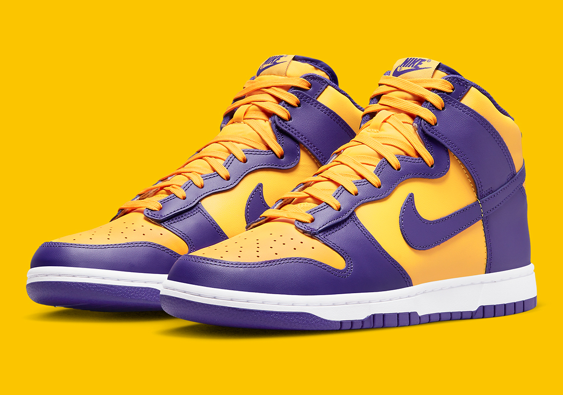 Save Big On Sneakers: Nike Air, Dunks, Jordans Sale At Foot Locker Save Big On Sneakers: Nike Air, Dunks, Jordans Sale At Foot Locker