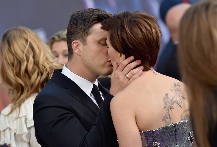 Scarlett Johansson's Lost Ring: Colin Jost's 12-Dumpster Search Scarlett Johansson's Lost Ring: Colin Jost's 12-Dumpster Search