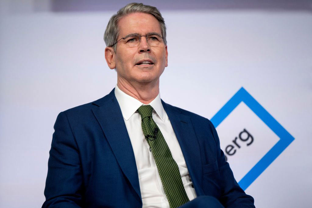 Scott Bessent's Warning: US Debt Limit Measures May Expire In August Scott Bessent's Warning: US Debt Limit Measures May Expire In August