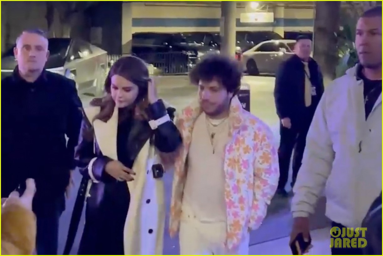 Selena Gomez Confirms No First Dance With Benny Blanco At Wedding Selena Gomez Confirms No First Dance With Benny Blanco At Wedding