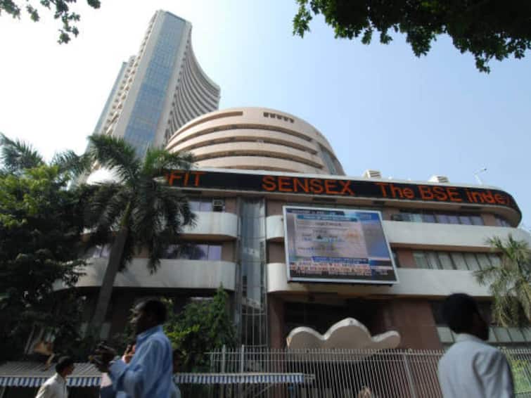 Sensex Soars 500 Points, Nifty Above 18400: Market Movers & Shakers Sensex Soars 500 Points, Nifty Above 18400: Market Movers & Shakers