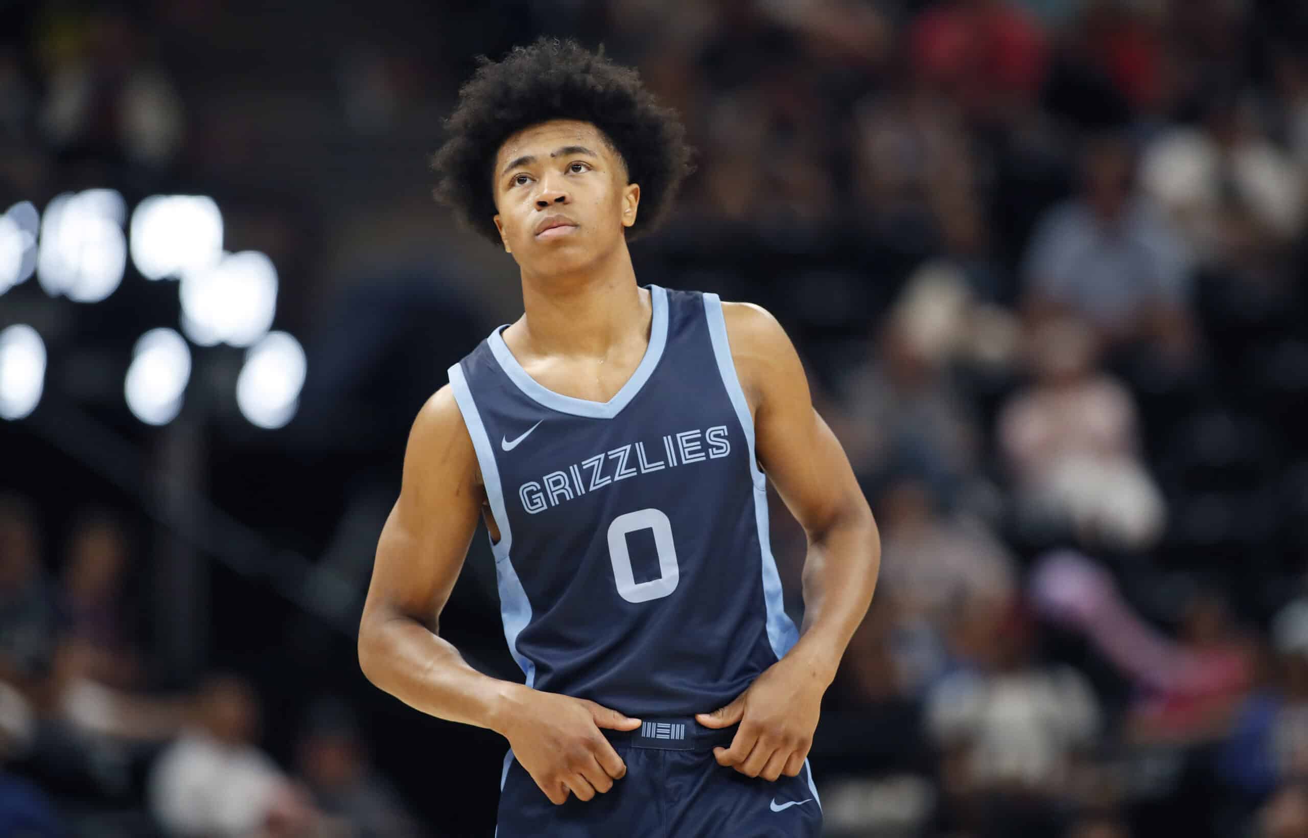 Serious Injury For Jaylen Wells: Grizzlie Player's Stretcher Removal Serious Injury For Jaylen Wells: Grizzlie Player's Stretcher Removal