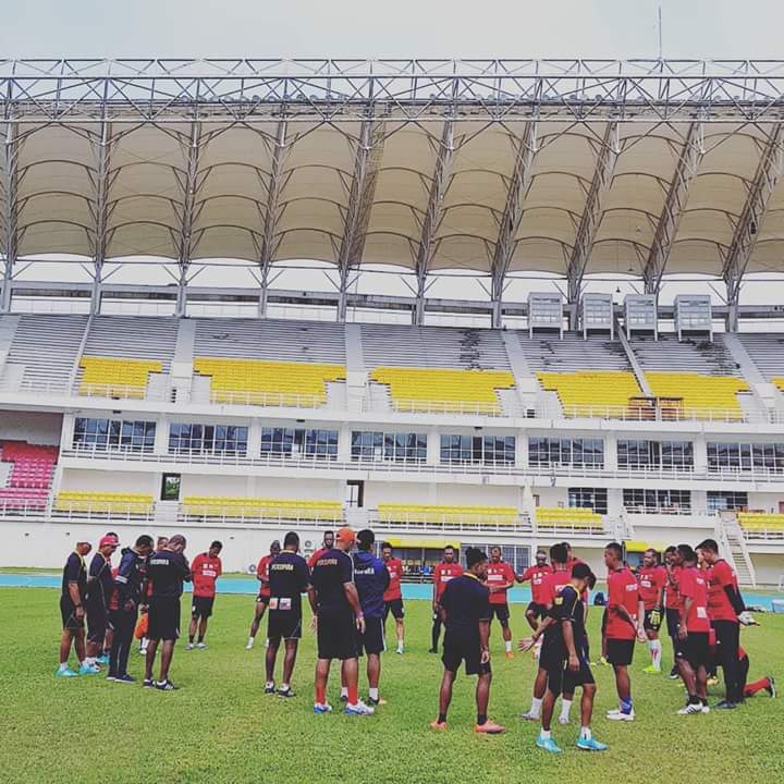 Seruan Dukungan Persipura Dari Kakanwil Papua Anthonius Ayorbaba Seruan Dukungan Persipura Dari Kakanwil Papua Anthonius Ayorbaba