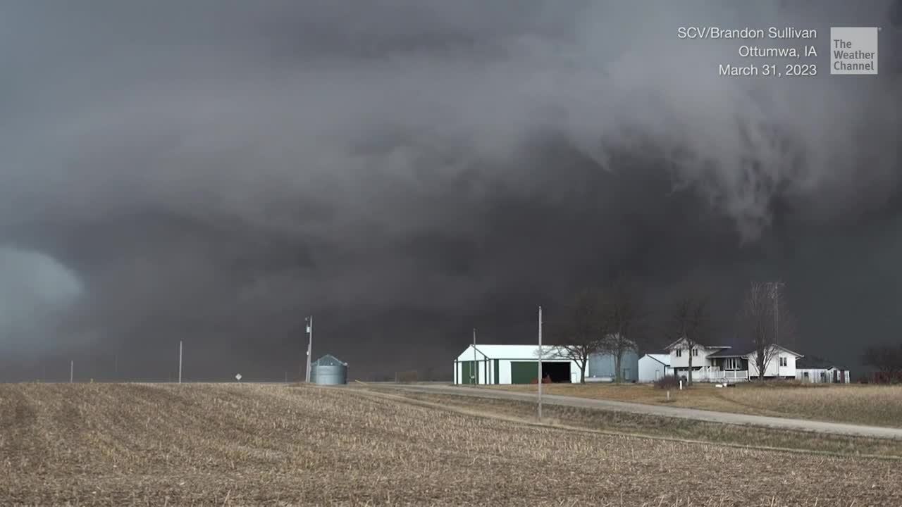 Severe Weather Cripples Louisville: Snow, Tornadoes, And Historic Flooding In 2025 Severe Weather Cripples Louisville: Snow, Tornadoes, And Historic Flooding In 2025