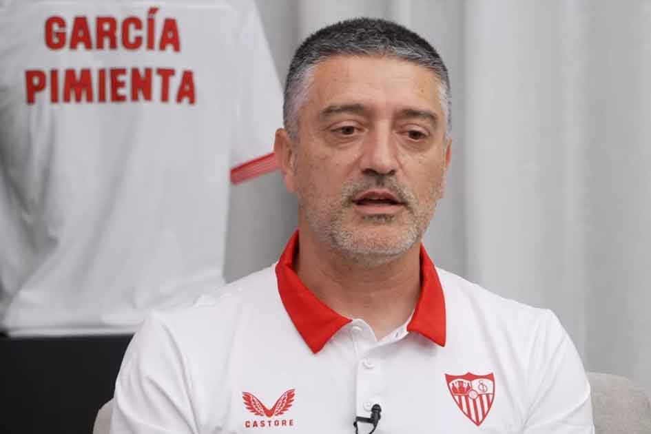 Sevilla FC: Caparrós Releva A García Pimienta En El Banquillo Sevilla FC: Caparrós Releva A García Pimienta En El Banquillo