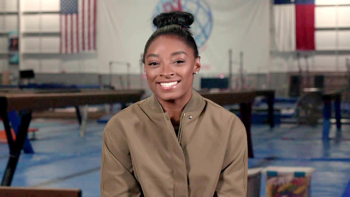 Simone Biles Debuts Drastic Hair Change In Romantic Photos With Jonathan Owens Simone Biles Debuts Drastic Hair Change In Romantic Photos With Jonathan Owens