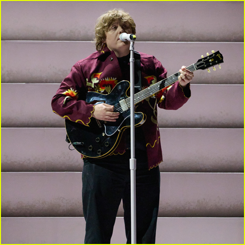 Singer Lewis Capaldi Plays First Show In Two Years To Benefit Mental Health Charity Singer Lewis Capaldi Plays First Show In Two Years To Benefit Mental Health Charity