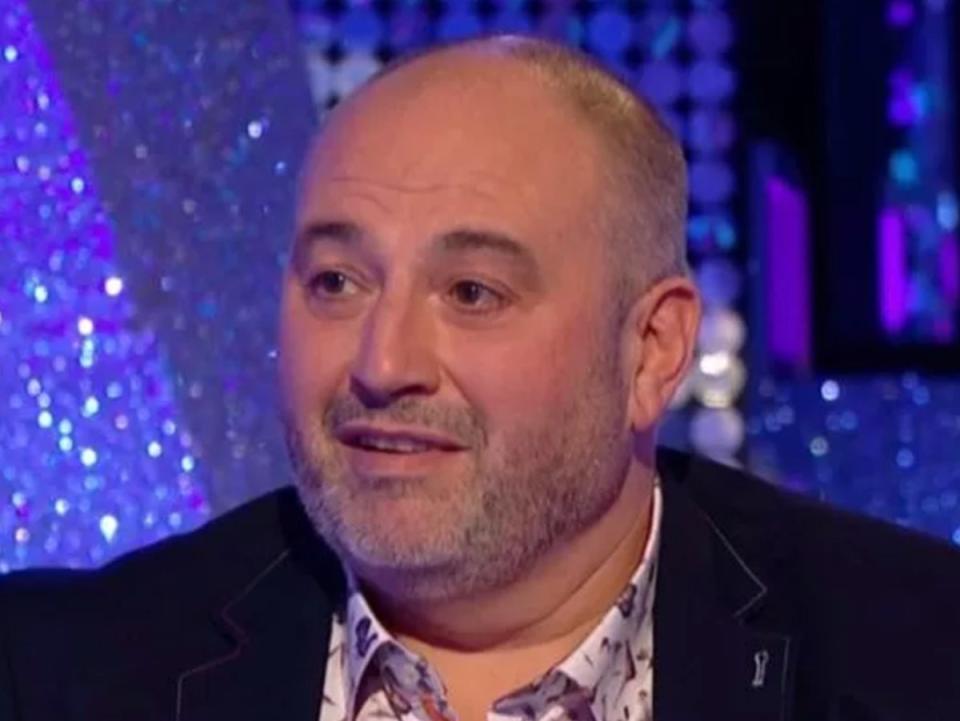 Singer Wynne Evans' BBC Meeting Postponed; Spending Quality Time With Girlfriend Singer Wynne Evans' BBC Meeting Postponed; Spending Quality Time With Girlfriend